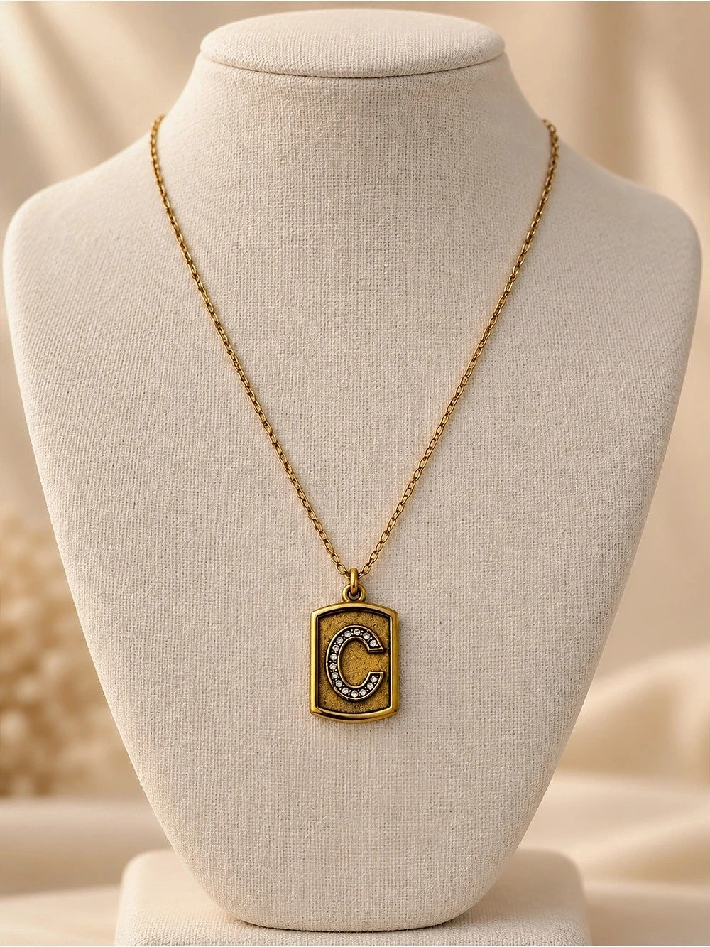 Pendant Necklace Gold-Tone Initial Pendant Necklace 302